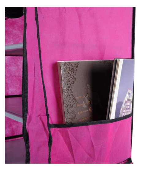 Zapatero de 9 niveles cubierta de polvo